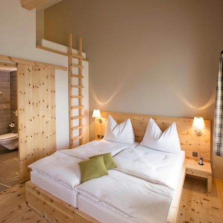 Romantik Hotel Muottas Muragl Samedan Bagian luar foto