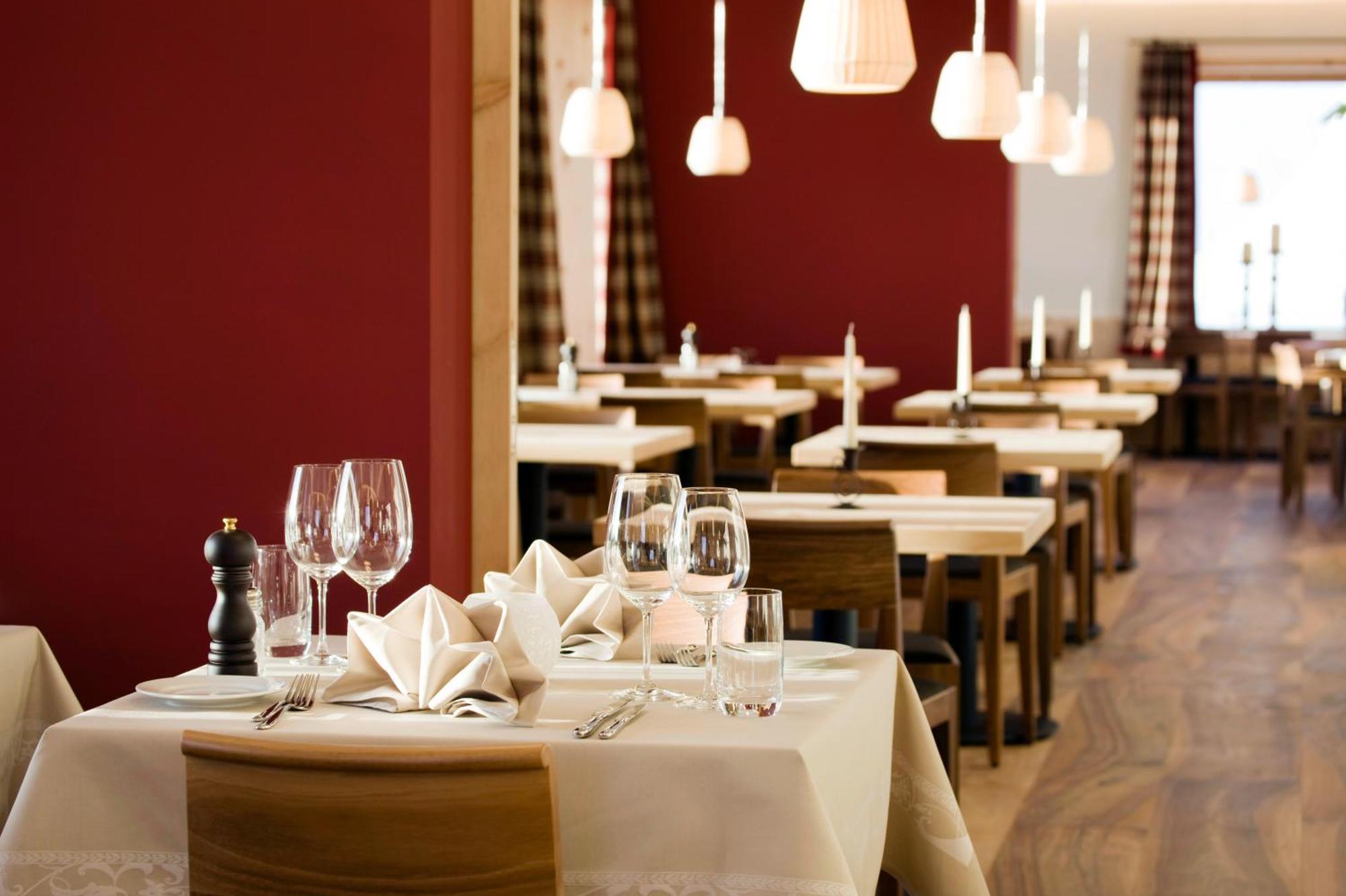 Romantik Hotel Muottas Muragl Samedan Bagian luar foto