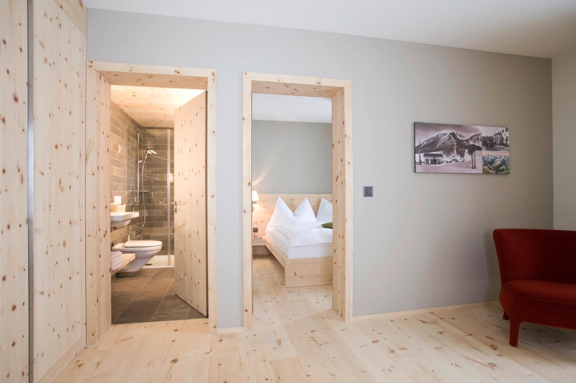 Romantik Hotel Muottas Muragl Samedan Bagian luar foto
