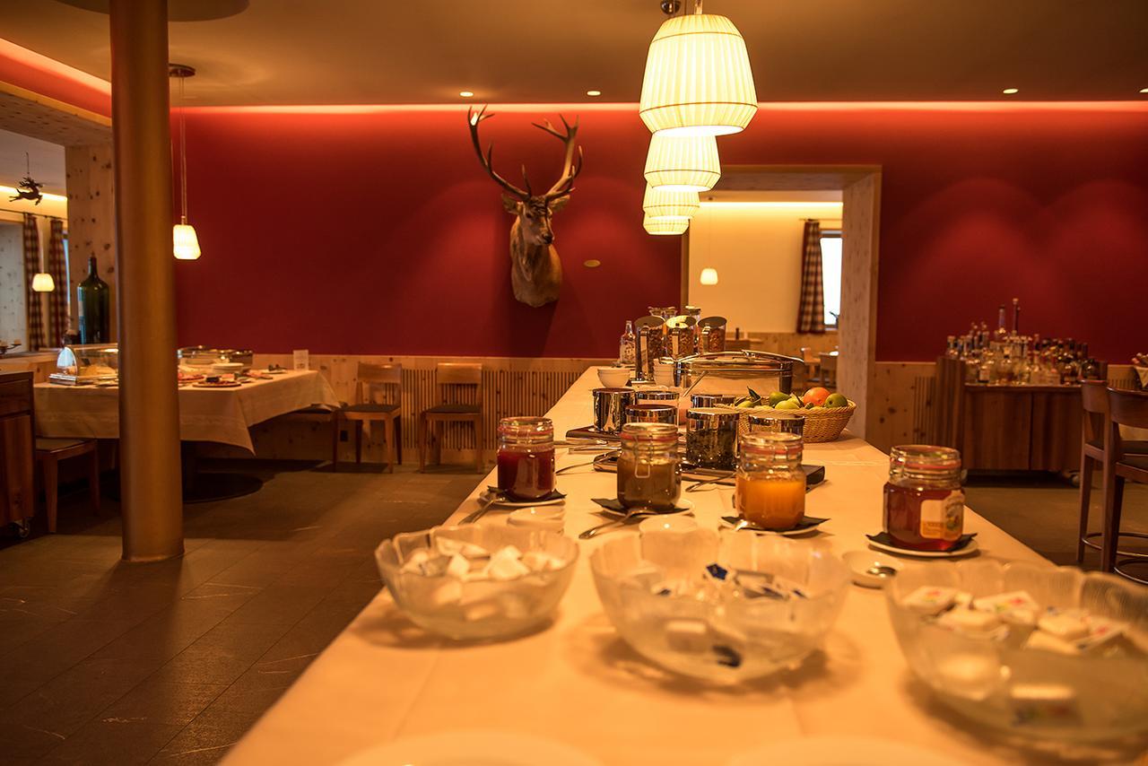 Romantik Hotel Muottas Muragl Samedan Bagian luar foto