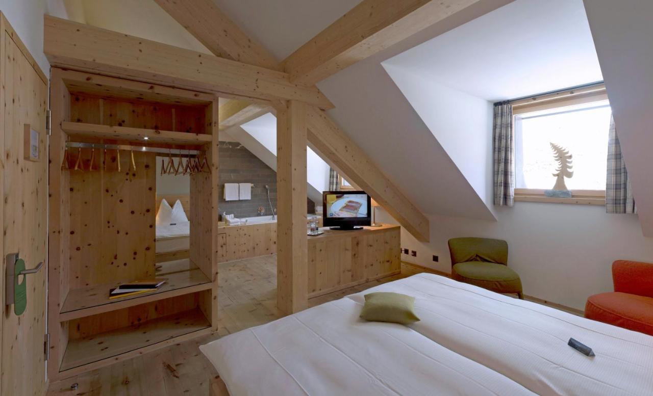 Romantik Hotel Muottas Muragl Samedan Bagian luar foto